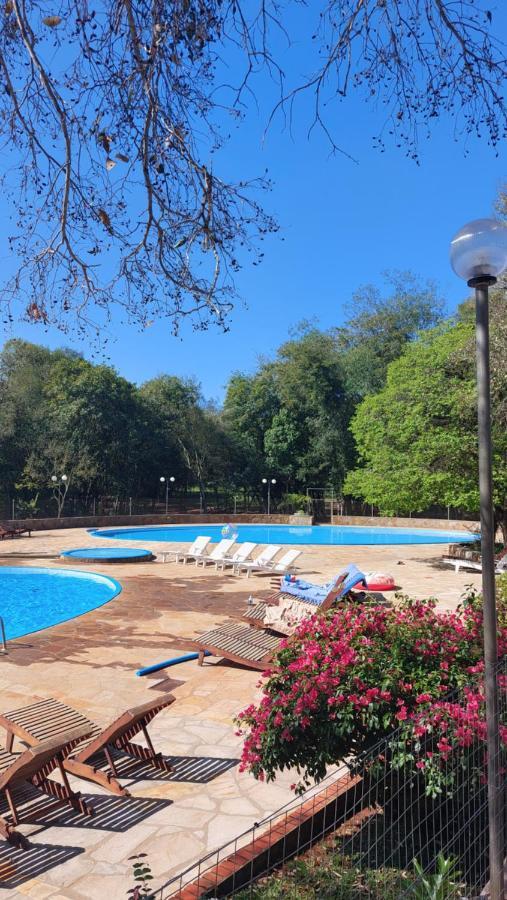 Apartamento Casa De Huespedes Mariposa En Manantial Countryclub Hohenau Exterior foto